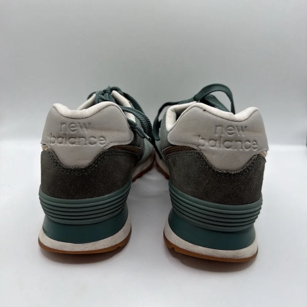 New Balance 574 Women's Size 8.5 Shoes  Metallic patch Agave Sneaker WL574MLC